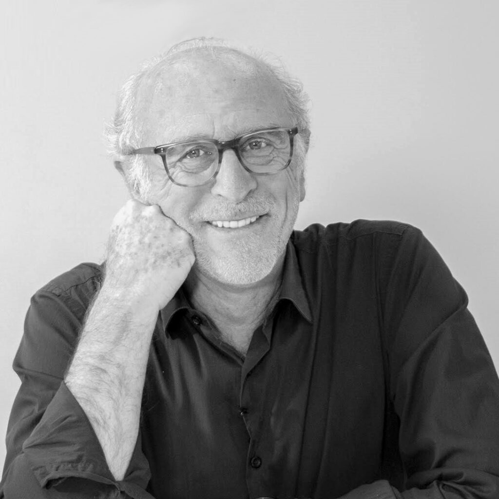 1. juanjo azcarate byn cuadrado